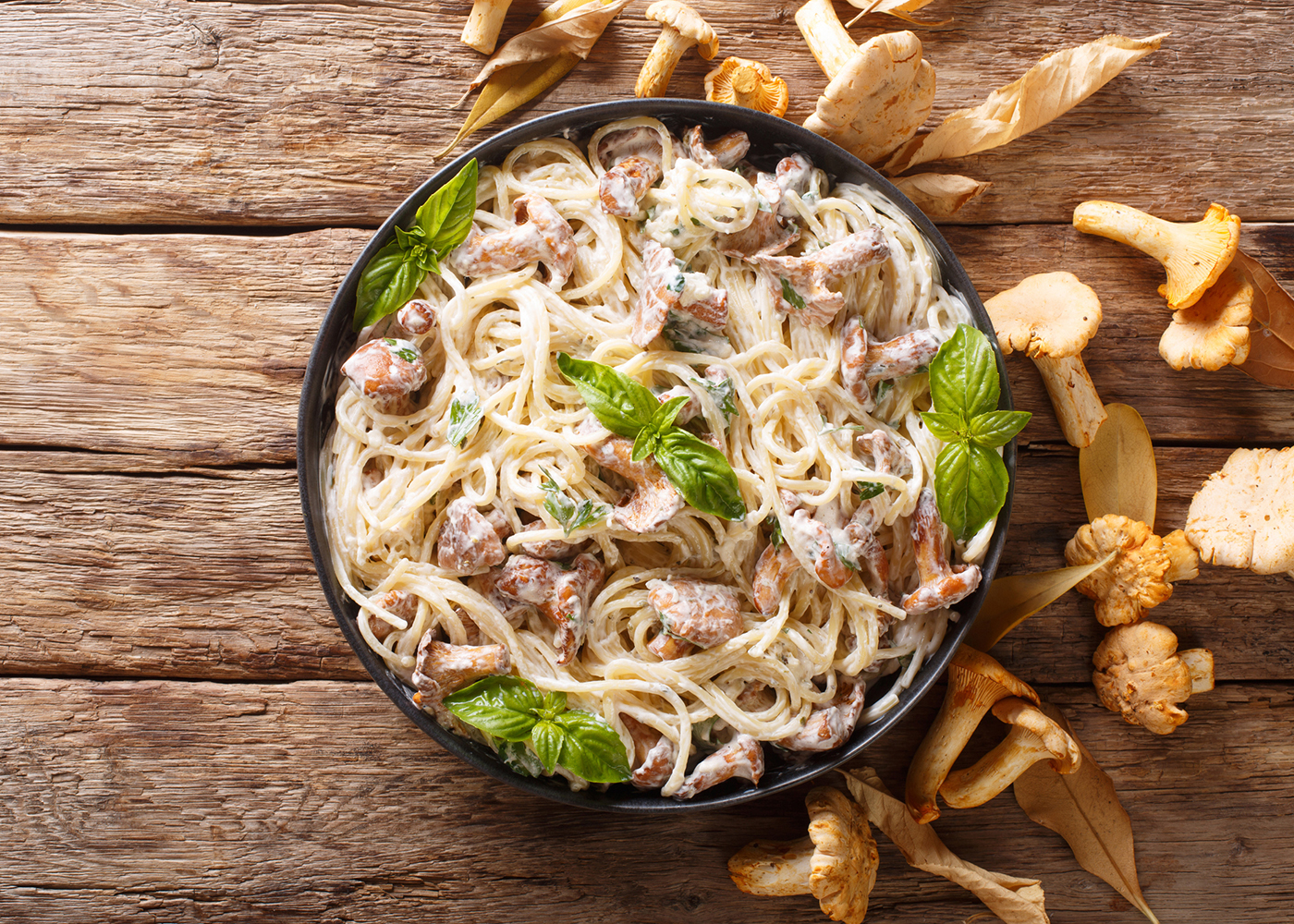 Esparguete carbonara com cogumelos