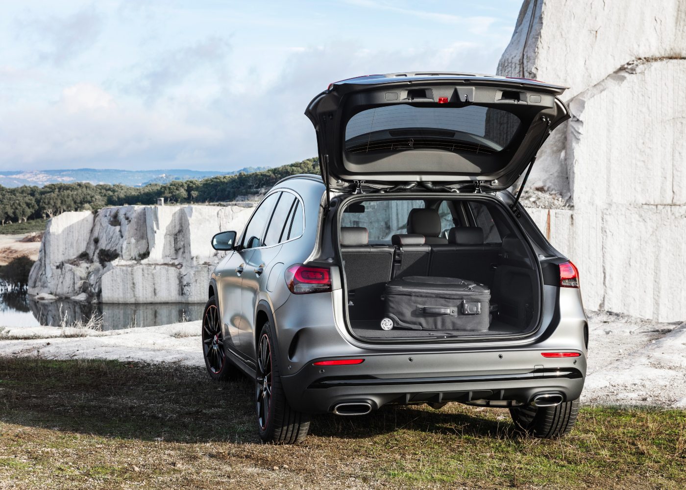 Bagageira novo Mercedes GLA