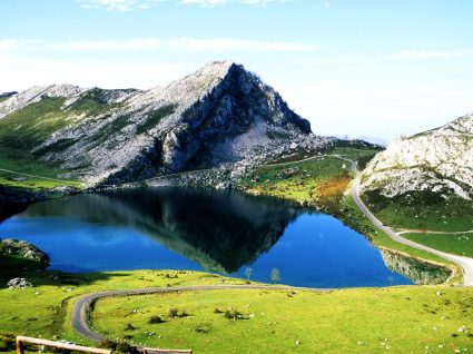 Montanhas dos Picos da Europa nas Astúrias