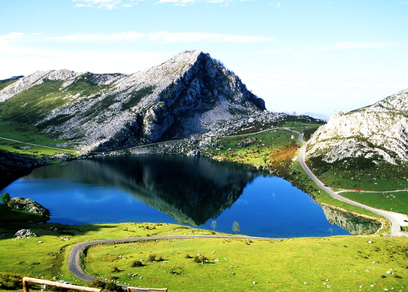 Montanhas dos Picos da Europa nas Astúrias