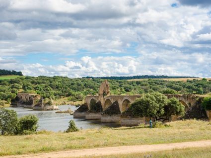 Ponte que liga Elvas a Olivença