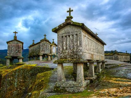 Espigueiros na aldeia de Soajo