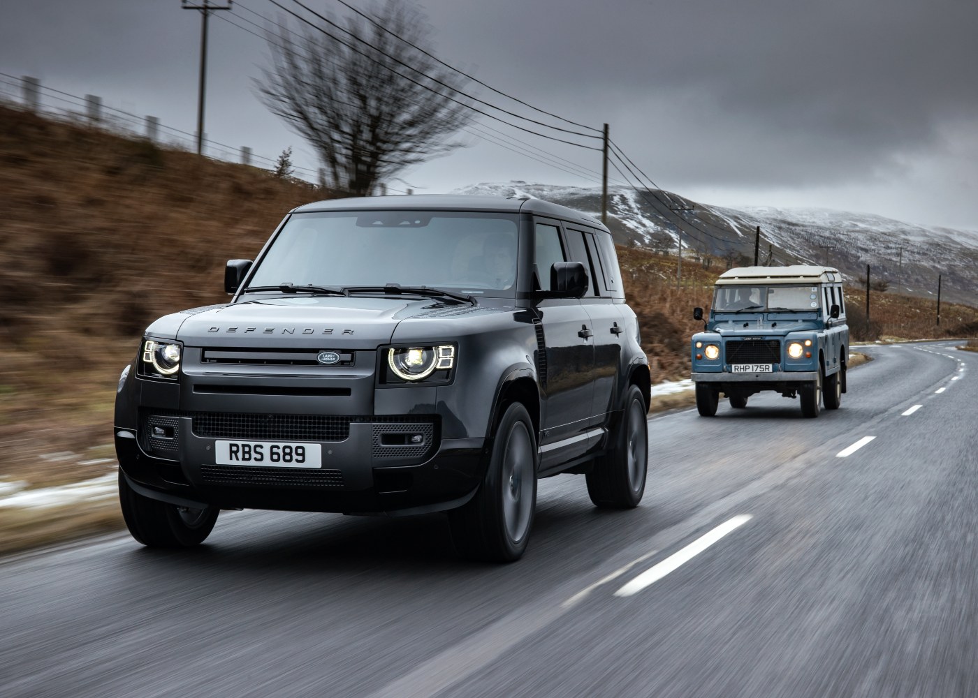 Land Rover Defender nomeado para carro do ano 2021