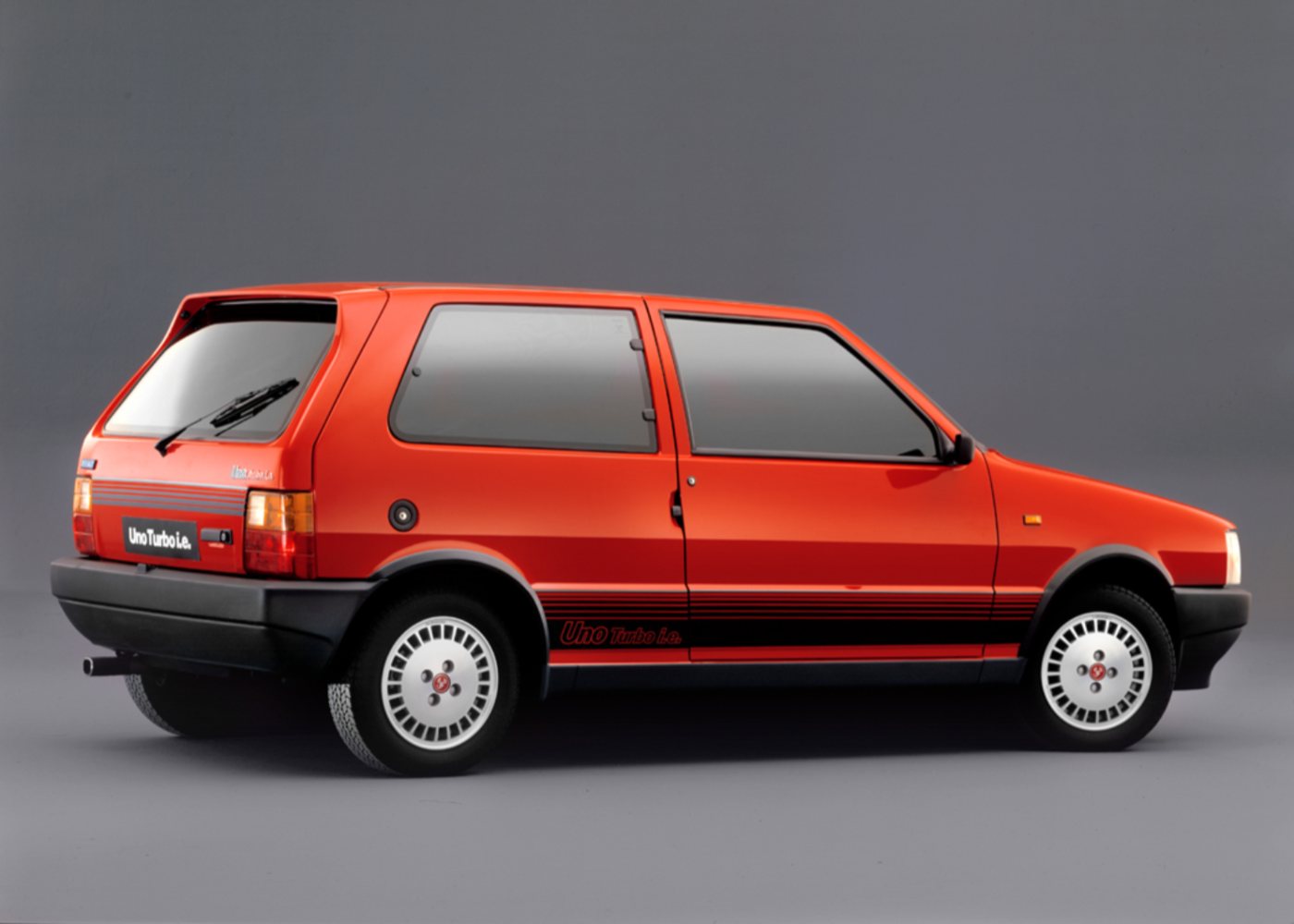 Fiat Uno, um dos mais conhecidos pocket rockets