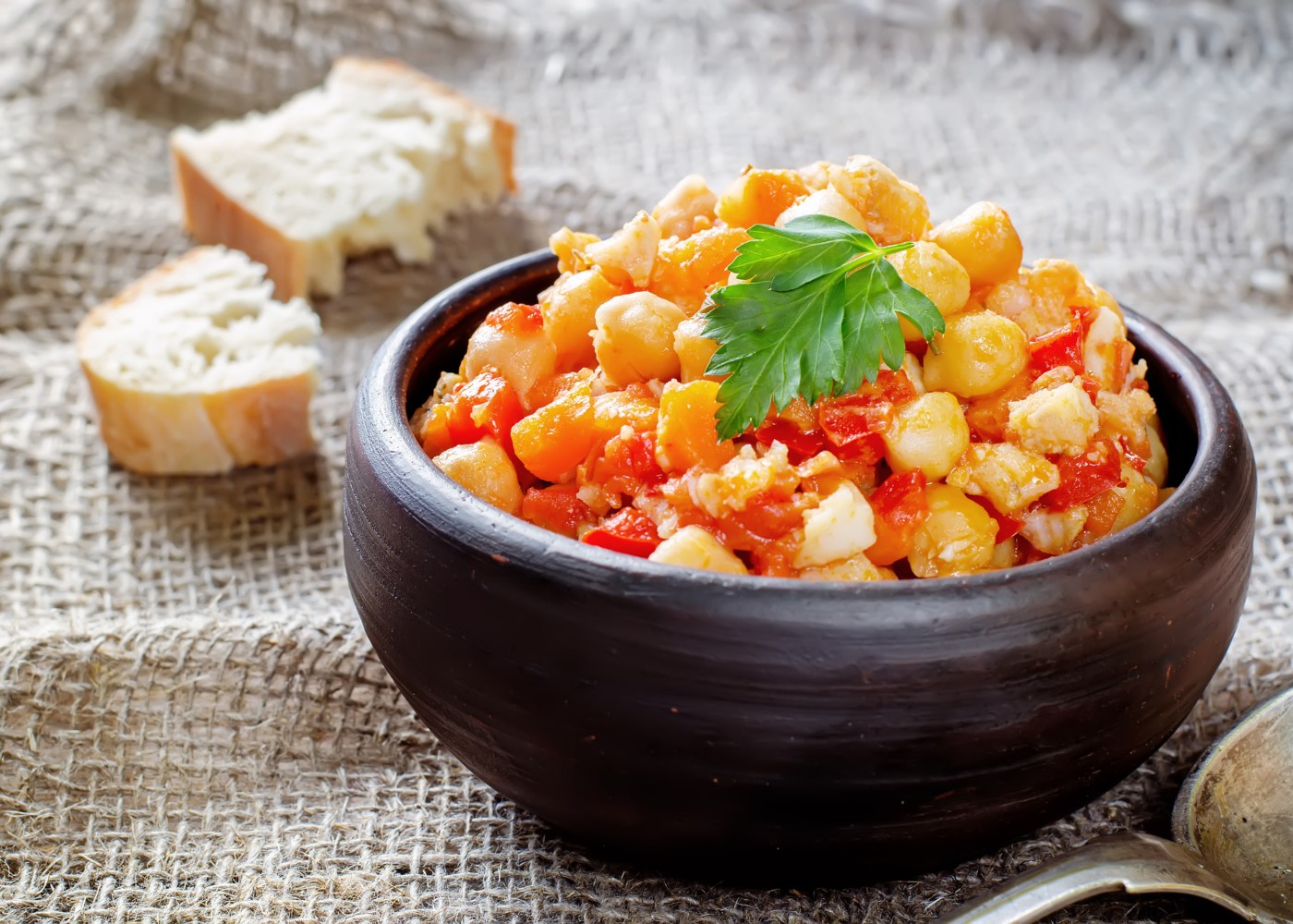 salada-grao-de-bico-bacalhau