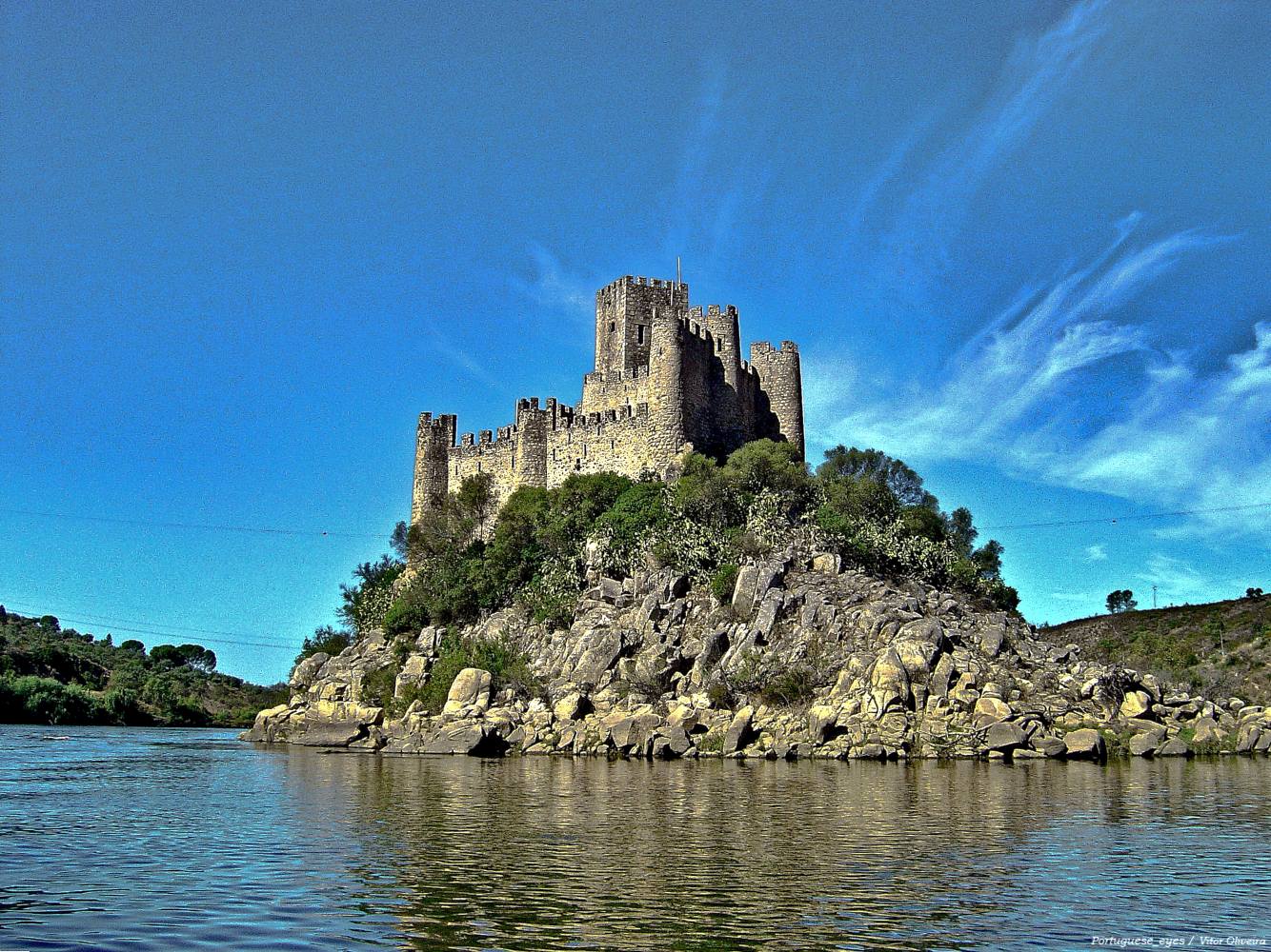 Castelo de almourol na rota dos templários