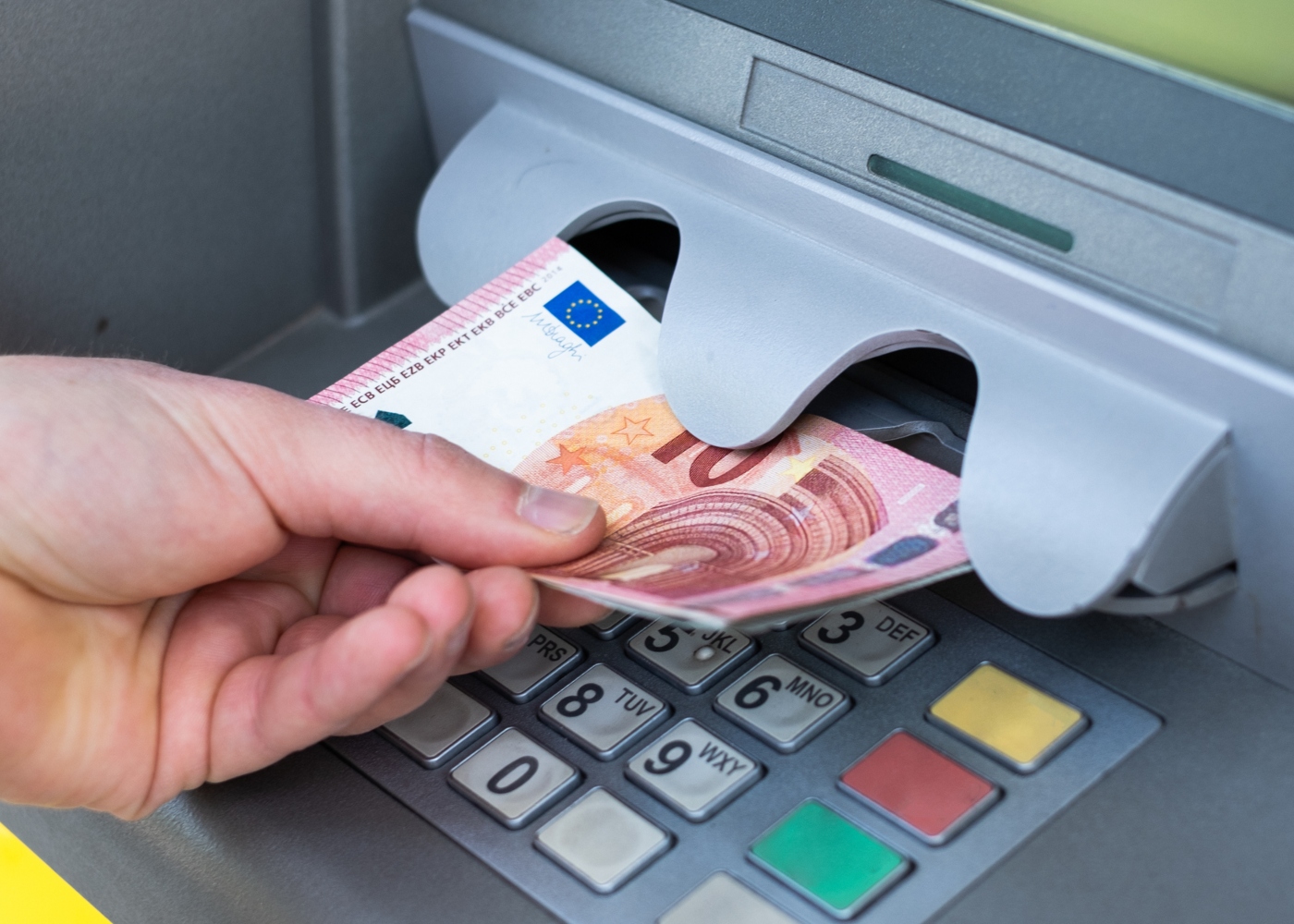 Usar caixa Multibanco sem cartão