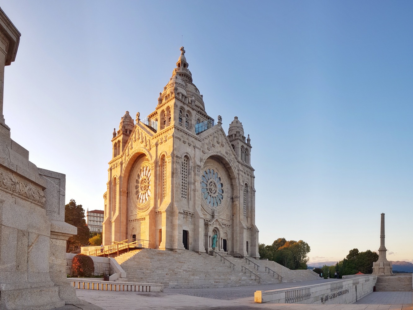 Vista sobre o Santuário de Santa Luzia em Viana do Castelo