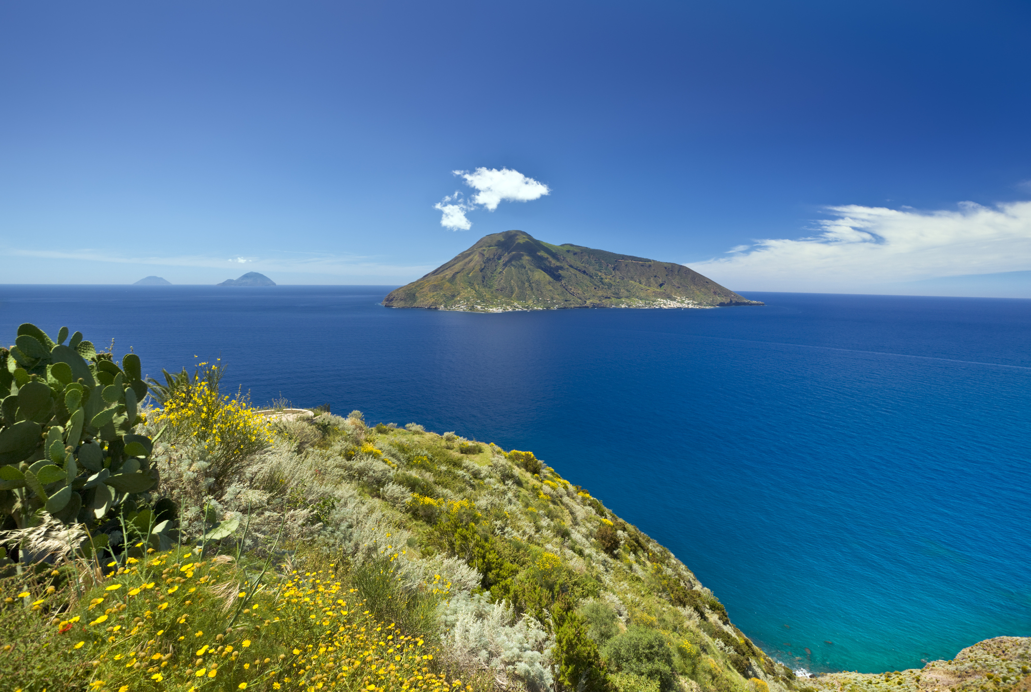 Panorâmica da ilha de Salina