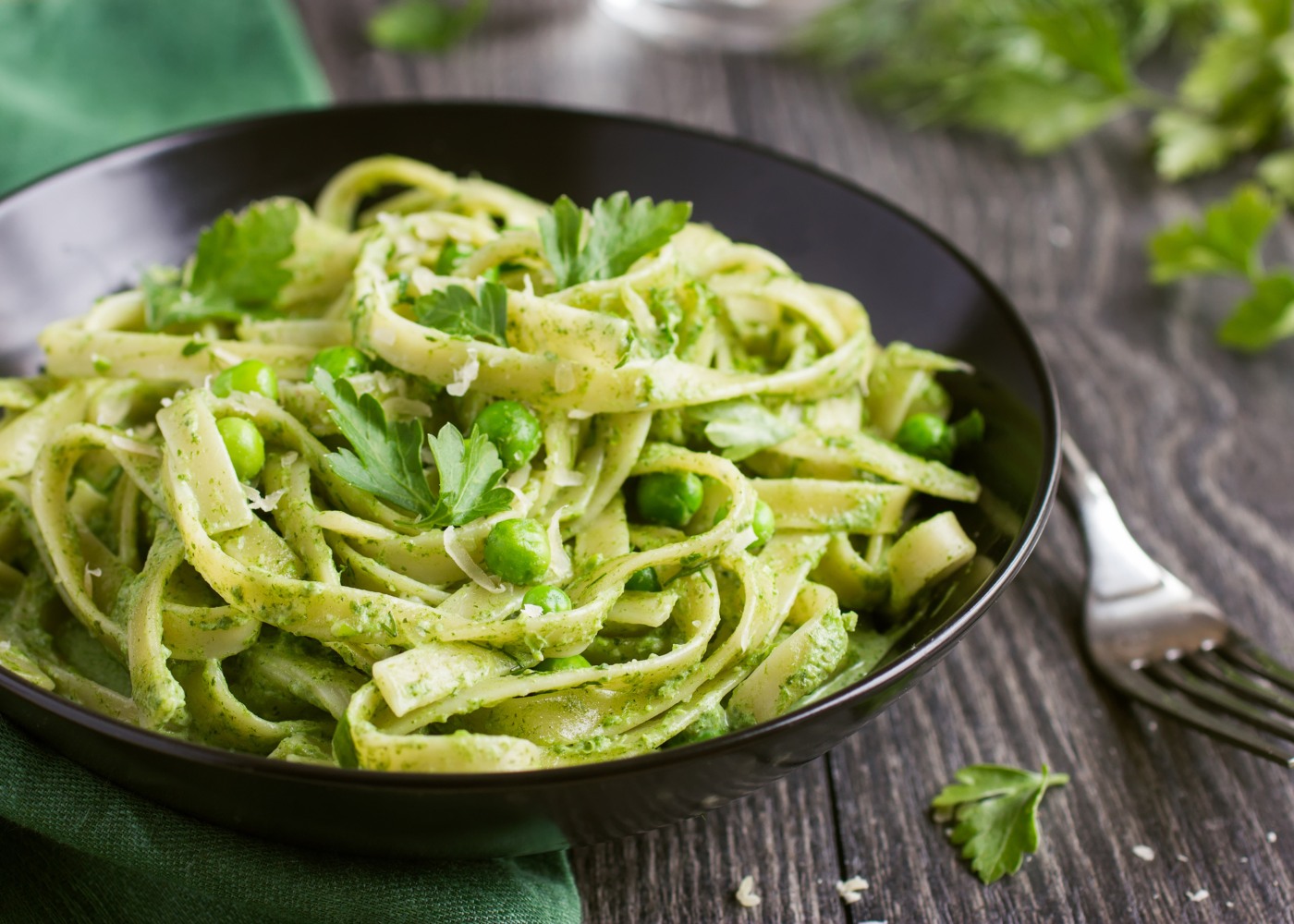 Massa com pesto e cogumelos