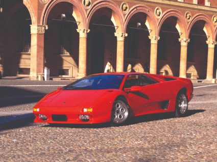 Lamborghini Diablo vermelho