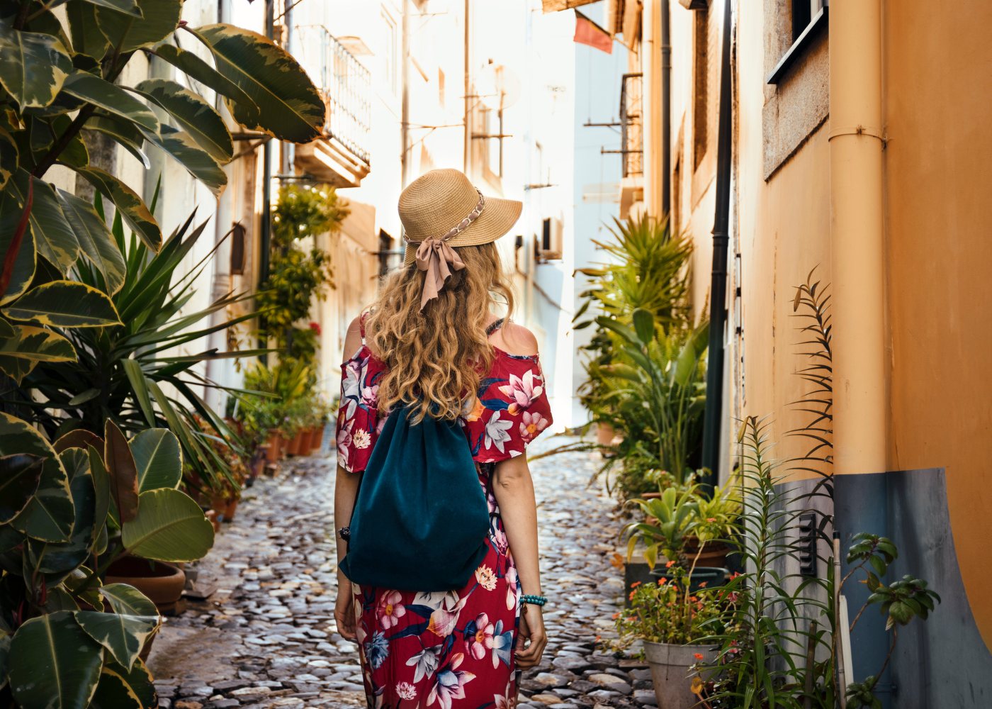 Mulher a viajar sozinha