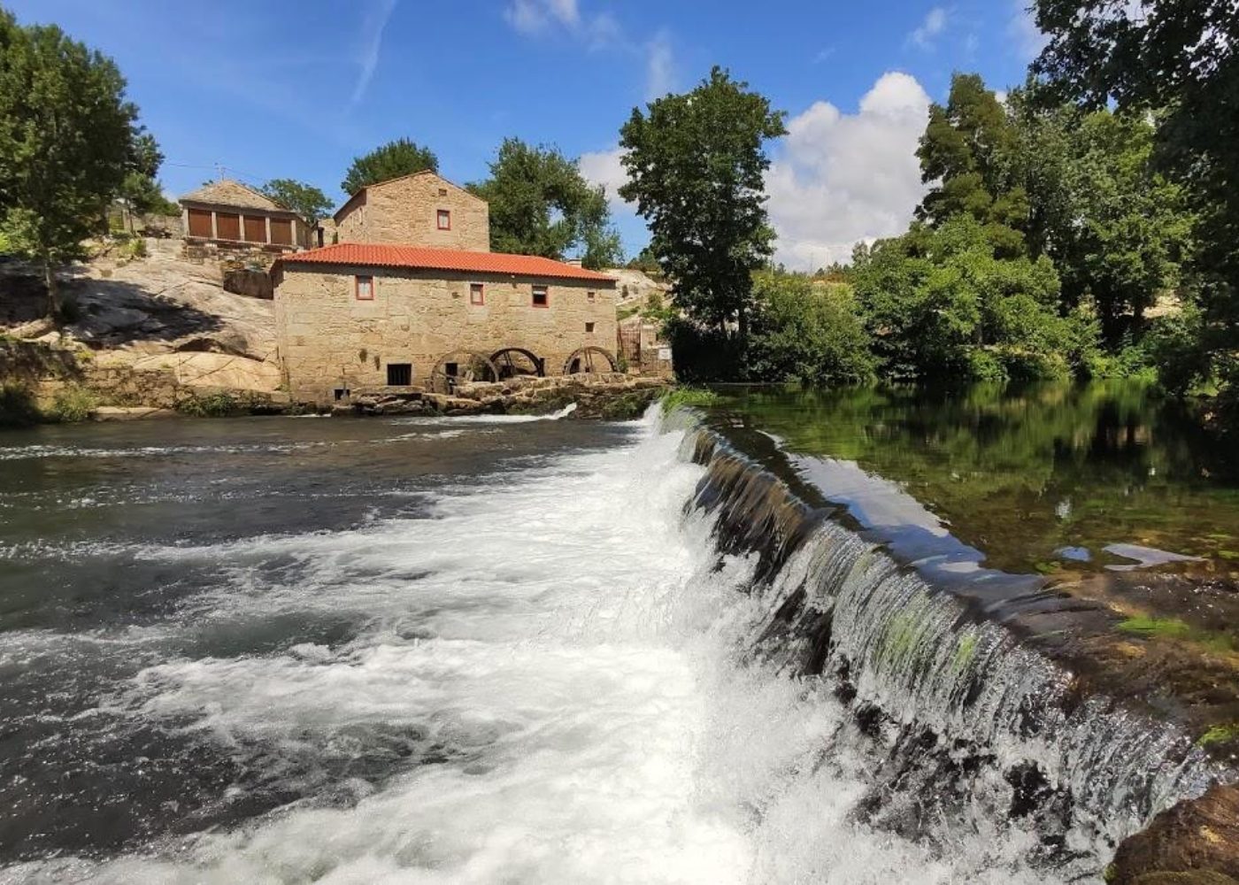 Praia das azenhas em Vilar de Mouros