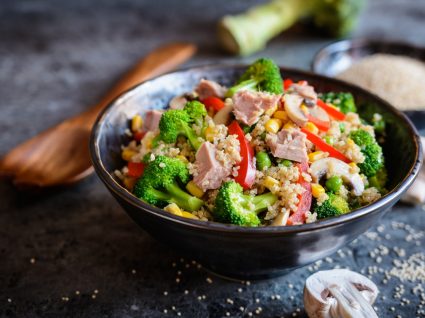 atum com quinoa