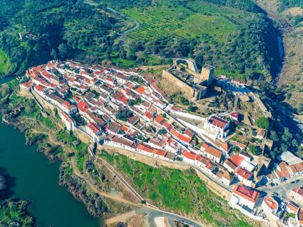 Vista aérea de Mértola no Baixo Alentejo