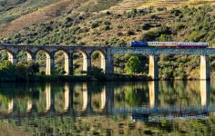 Comboio na Linha do Douro