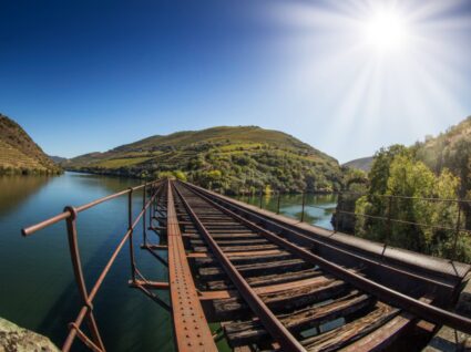 Linha abandonada em Foz Côa