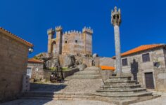 Castelo de Penedono em dia de sol