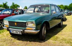 Peugeot 504