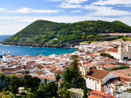 Vista de Angra do Heroísmo