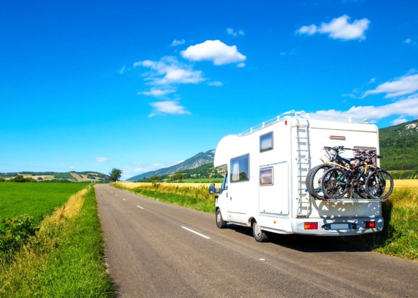 autocaravana na estrada