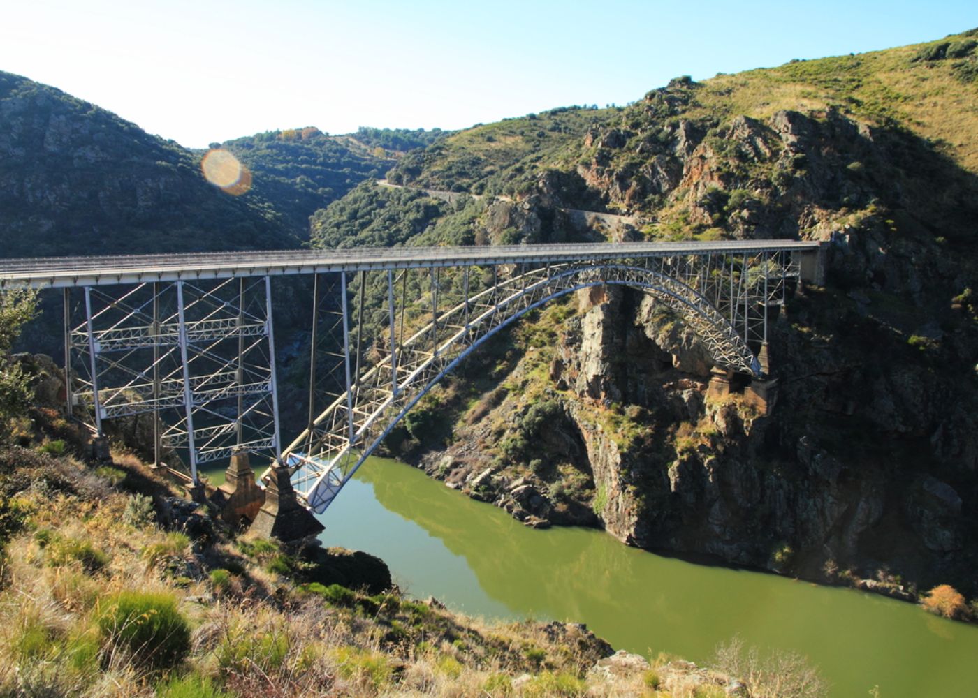 Ponte Requejo perto de Fermoselle