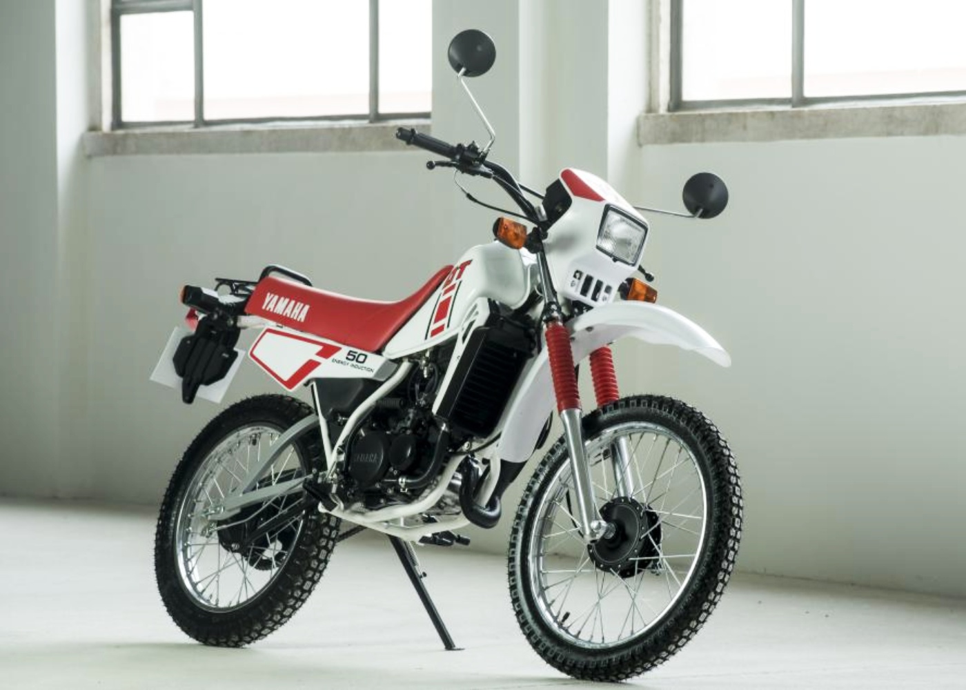 Yamaha DT 50 branca