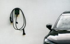 posto de carregamento em garagem