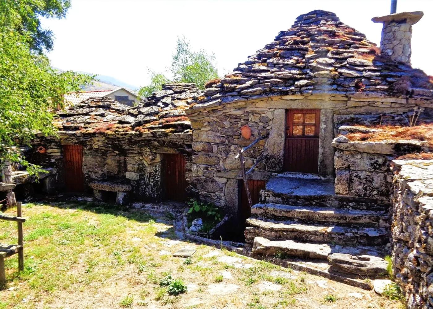 casas antigas em vale de poldros
