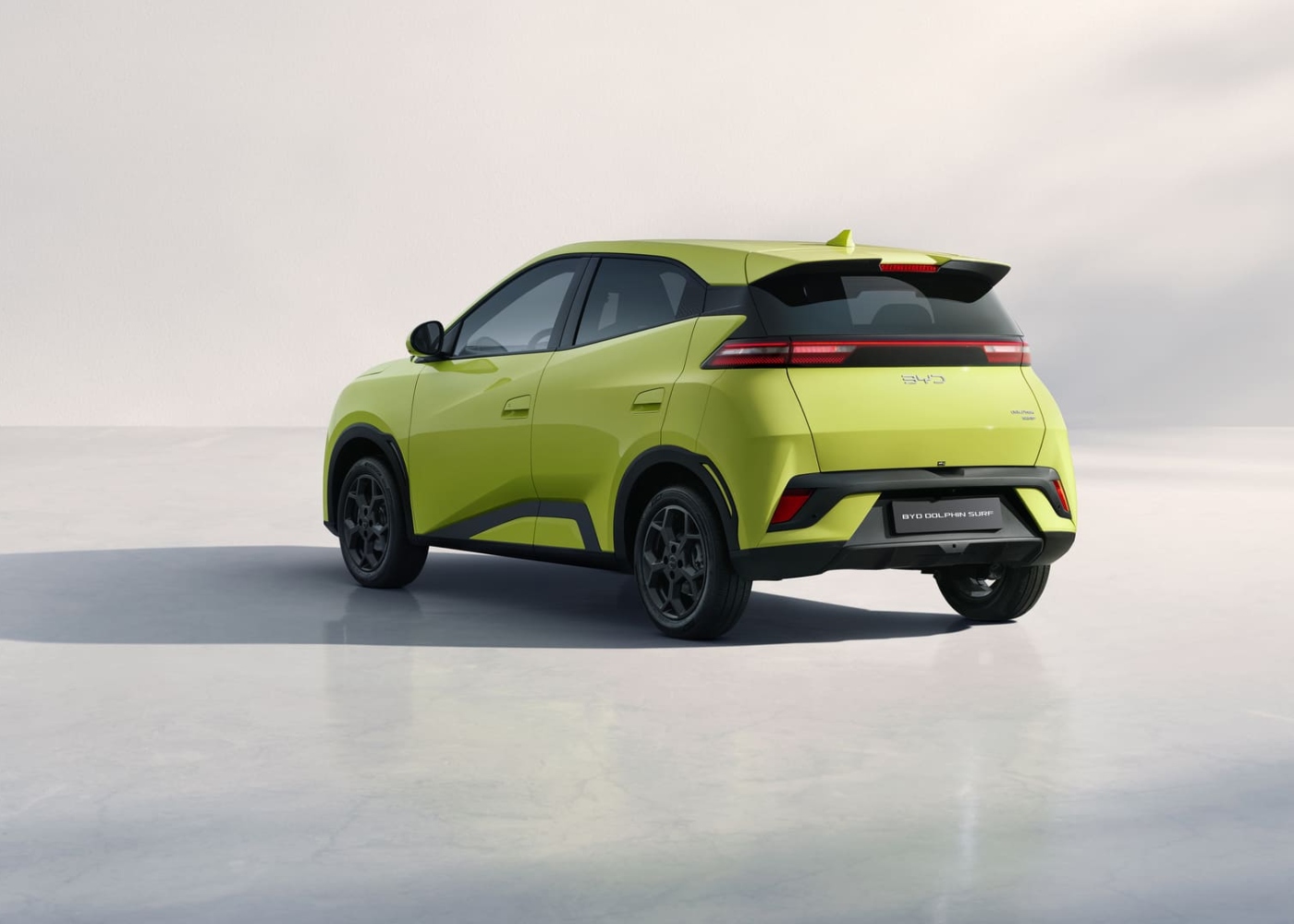 Traseira do BYD Dolphin Surf