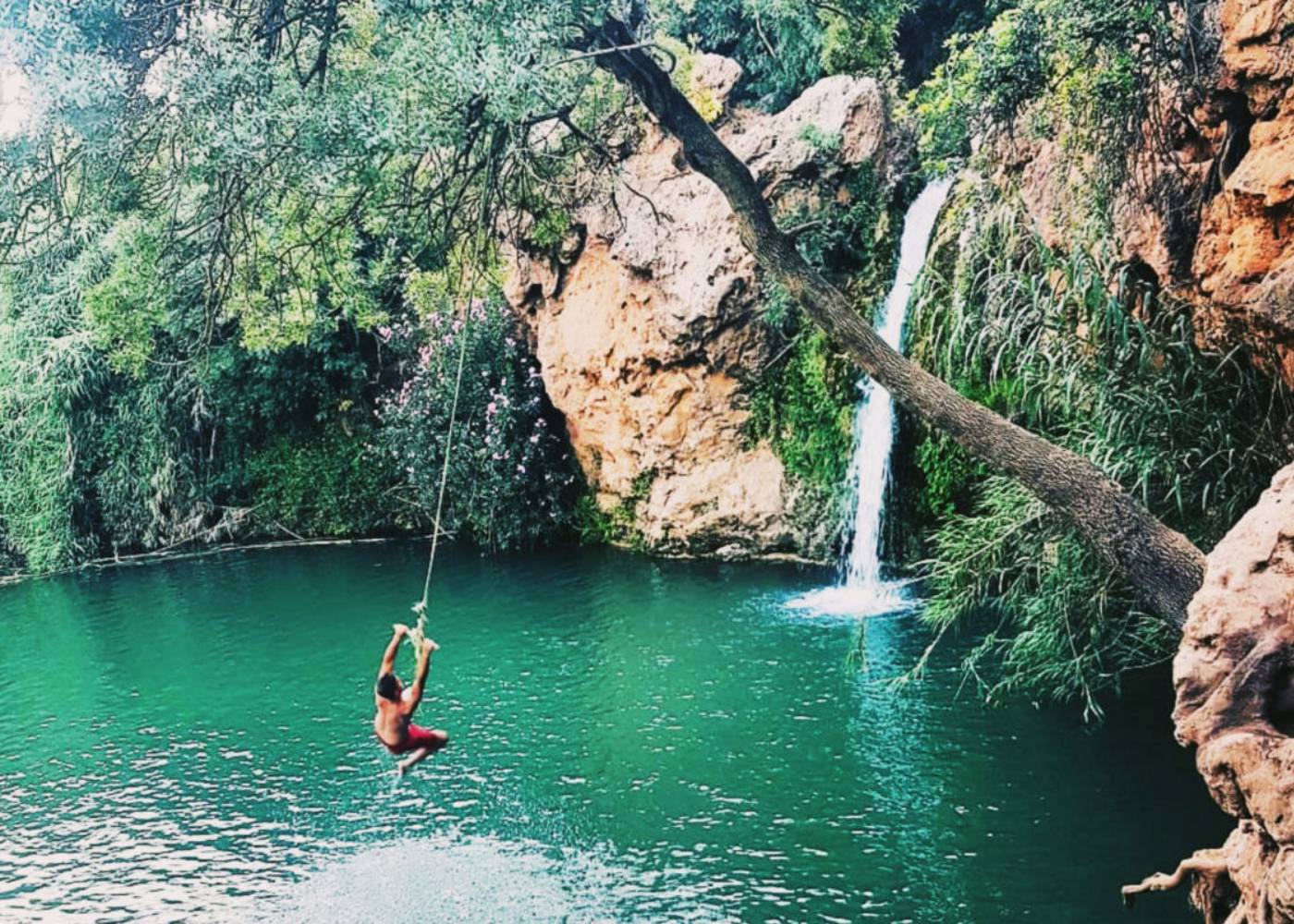 mergulho na cascata do pego do inferno