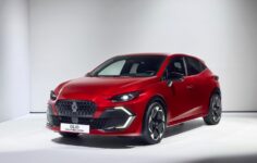 Novo Renault Clio vermelho