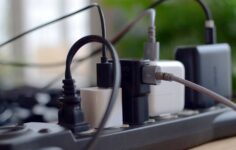 carregador sempre ligado