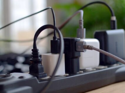 carregador sempre ligado