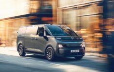 novo renault trafic e-tech