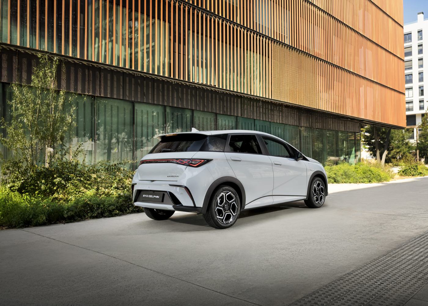 traseira do BYD Dolphin