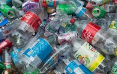 depósito reembolsável para garrafas e latas