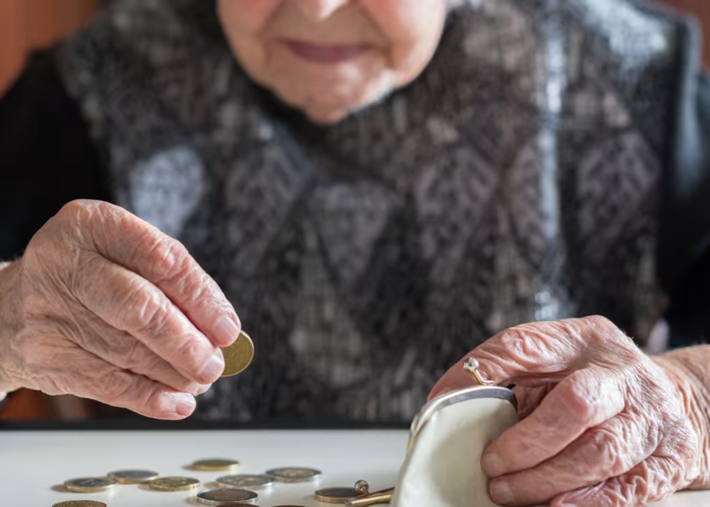 reformados com pensões baixas