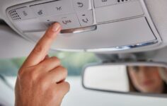 botão eCall nos carros