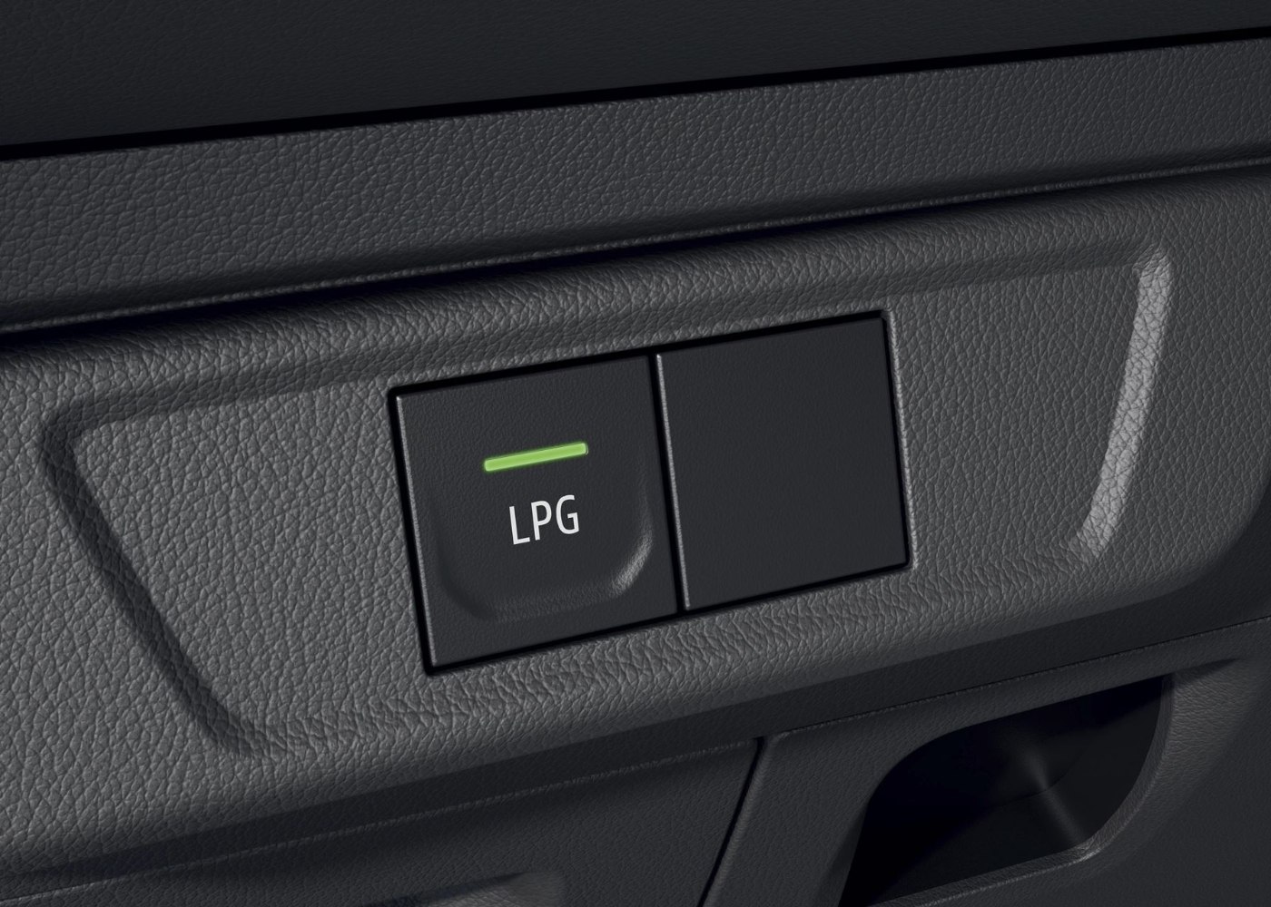 conetor de GPL em carro novo