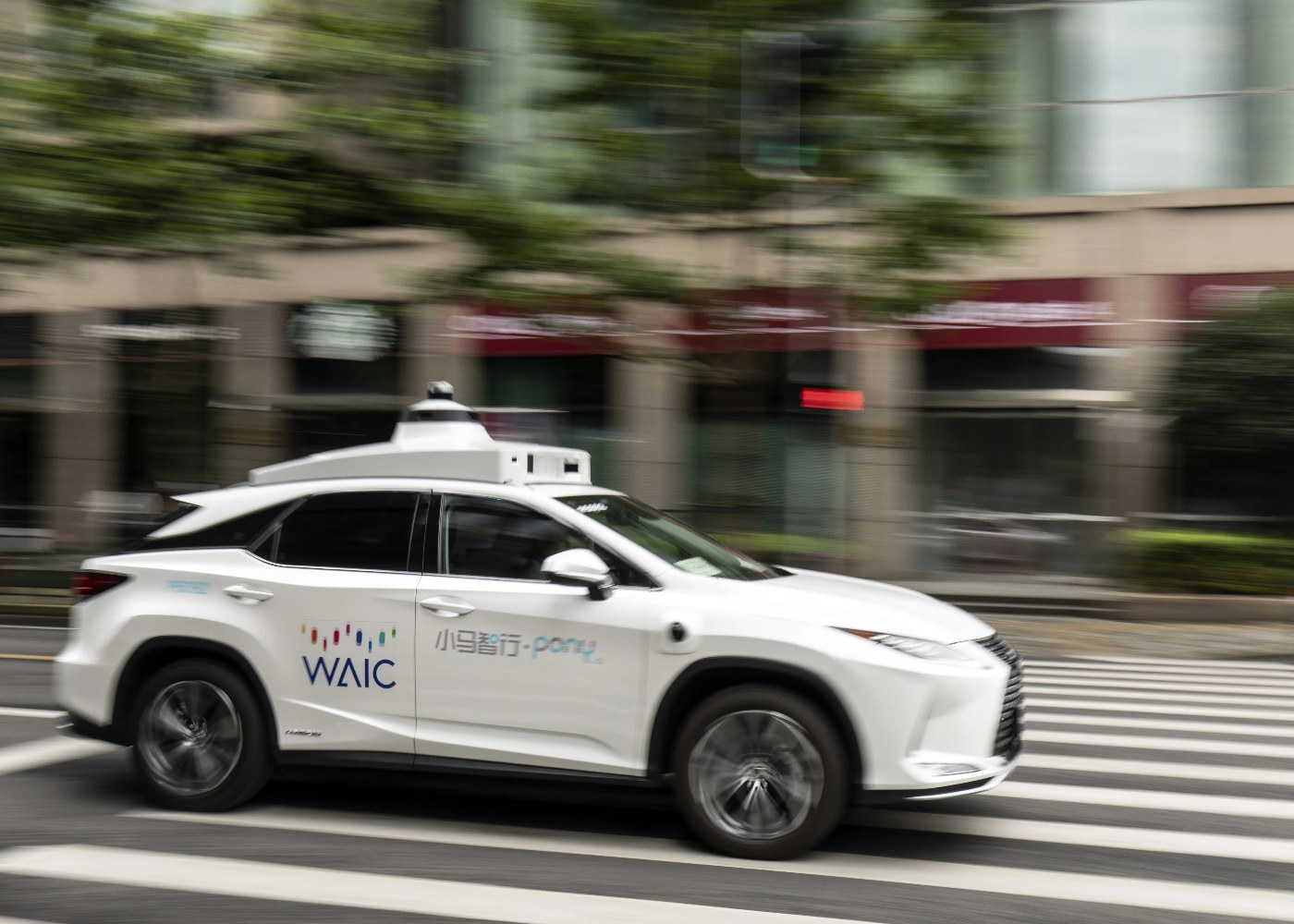 táxi de condução autónoma