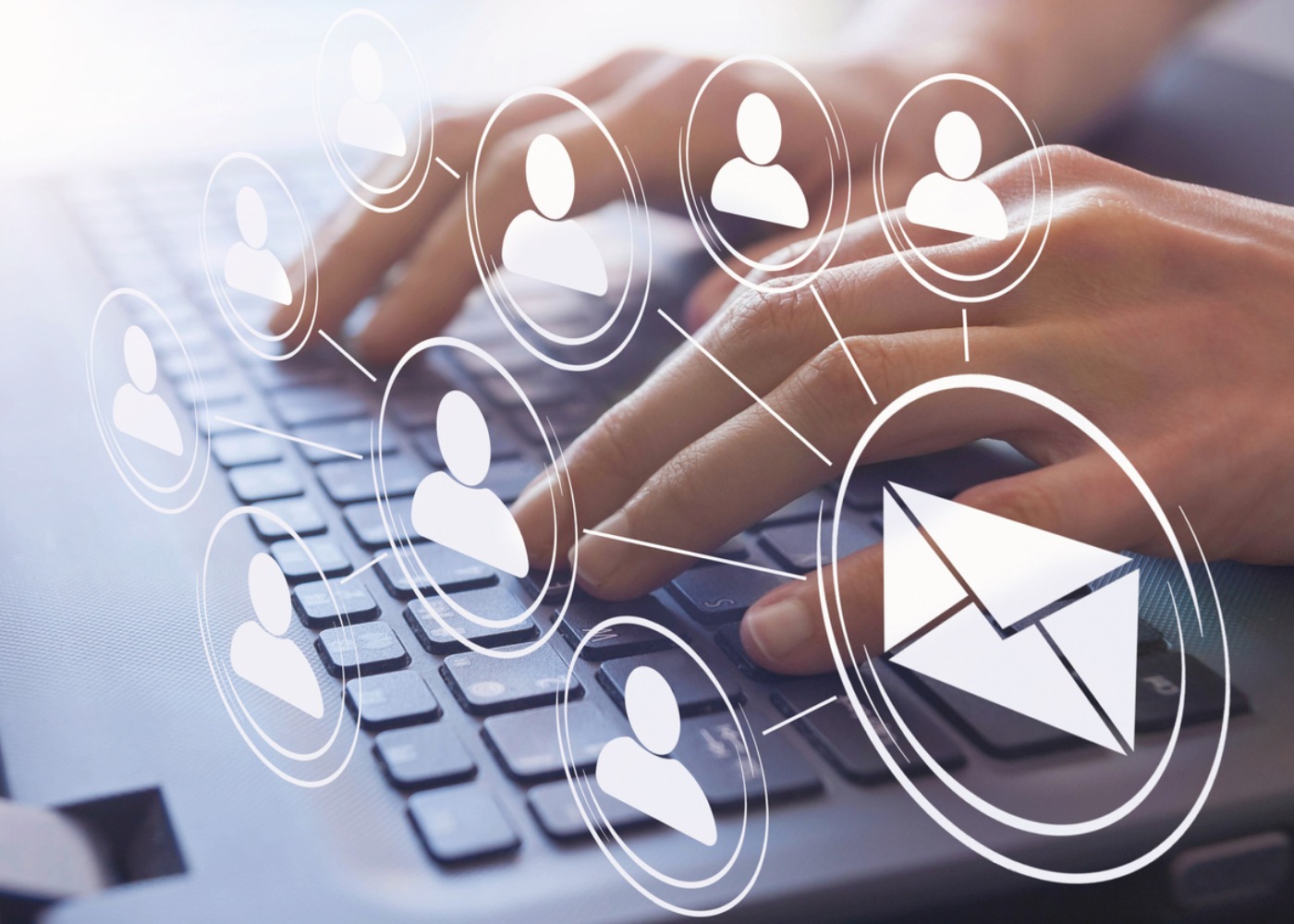 computador com email