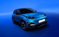 Novo nissan micra azul