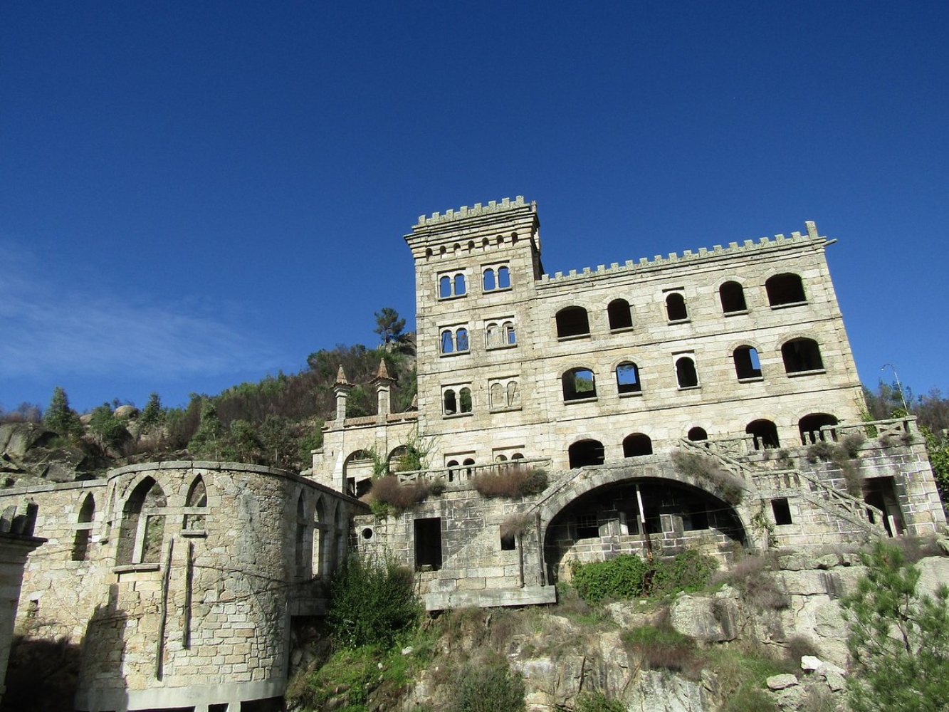 fachada das termas de radium