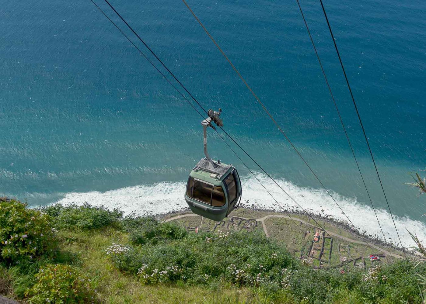 teleférico na madeira