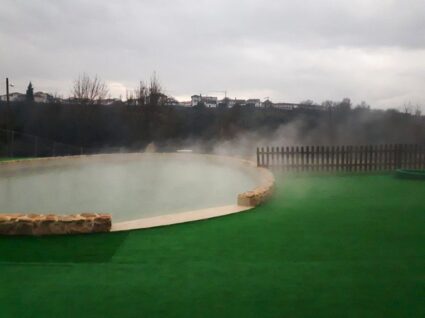 piscina de água quente em salvaterra de miño