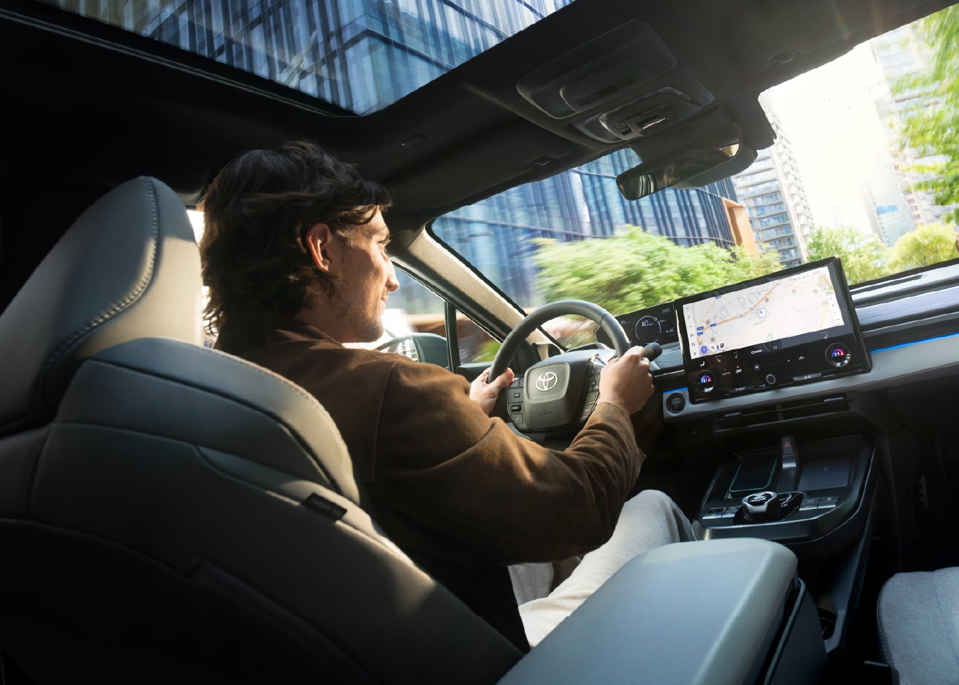 interior do Toyota C-HR+