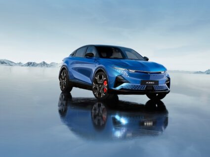 Alpine A390
