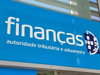 devedores às finanças