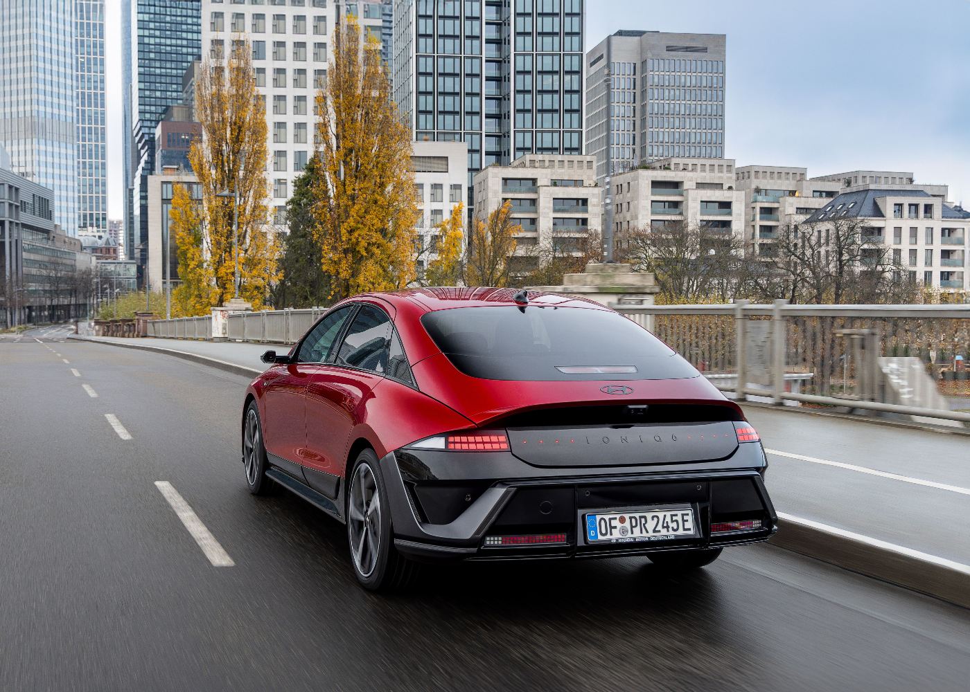 traseira do Hyundai IONIQ 6
